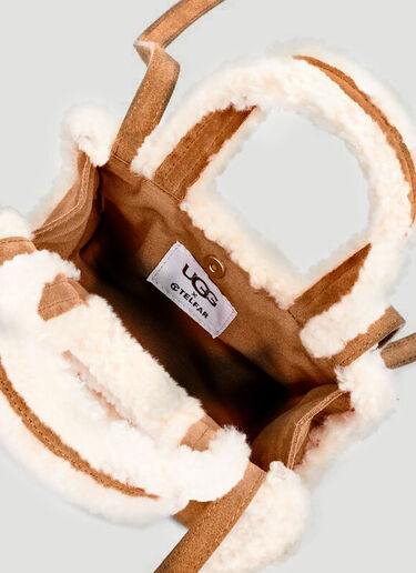 UGG x Telfar x Telfar Medium Crossbody Bag Brown ugt0344006
