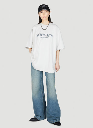 VETEMENTS Logo Limited Edition T-Shirt White vet0251019