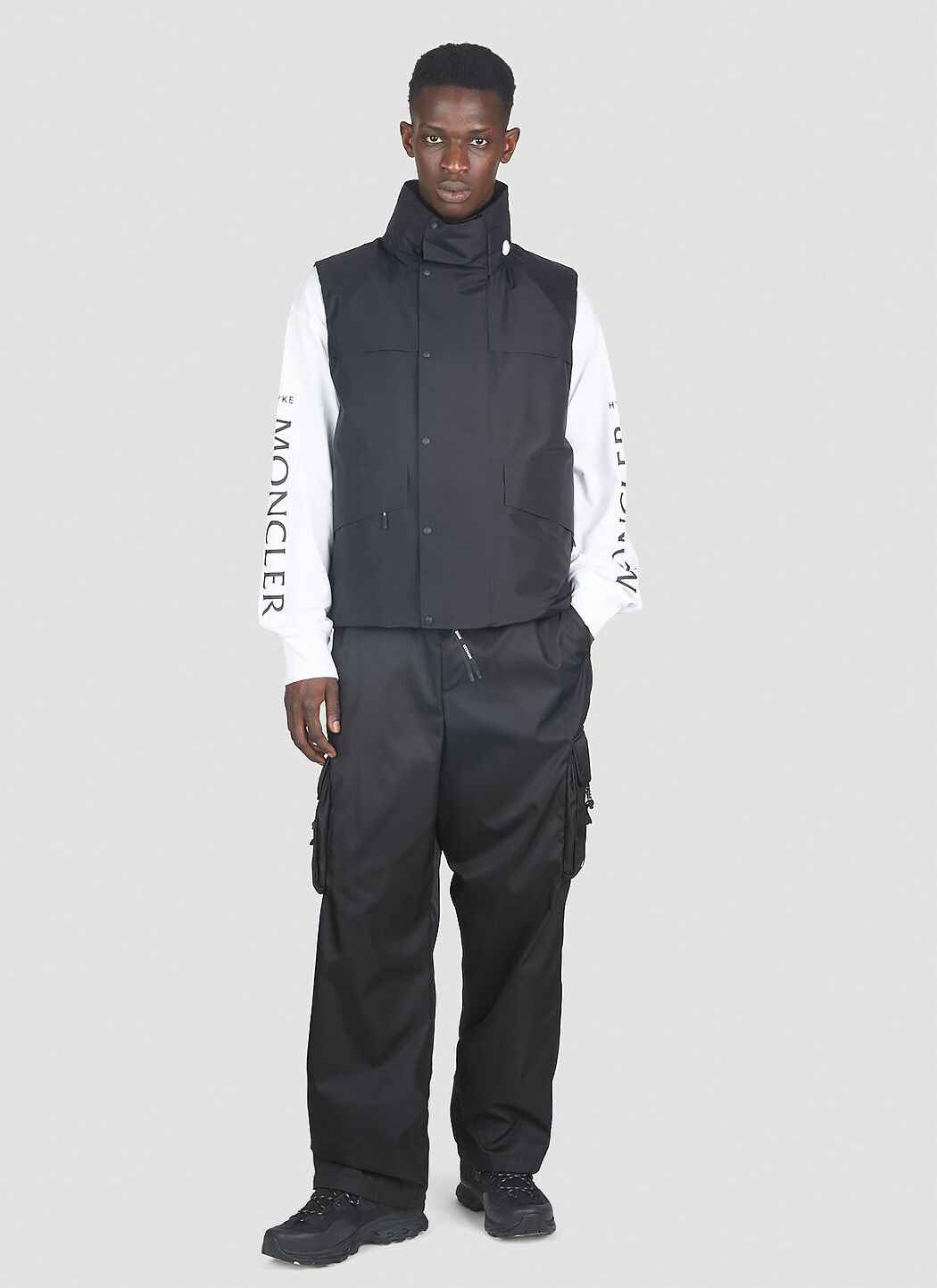 4 Moncler Hyke Vanil Gilet Jacket in Black | LN-CC