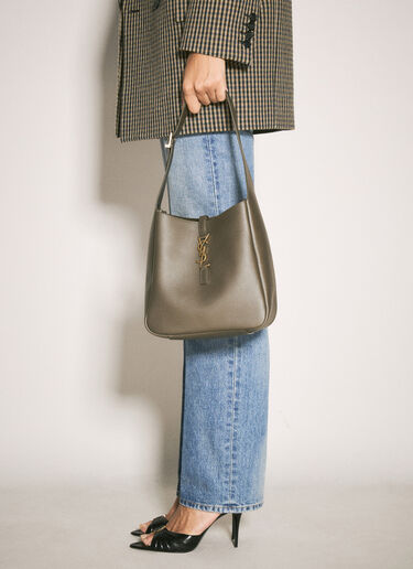 Le 5 à 7 Small Shoulder Bag Saint Laurent Le 5 à 7 Small Shoulder Bag Khaki sla0257126