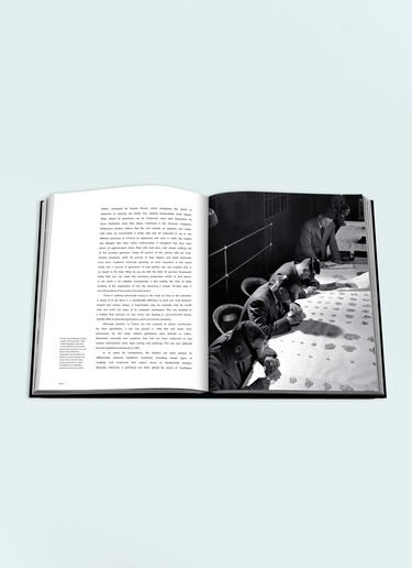 Assouline Jewelry Guide : The Ultimate Compendium Black wps0691729