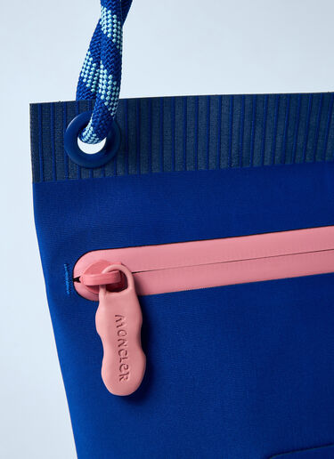 MONCLER X SALEH BEMBURY Amoeba Crossbody Pouch Blue mon0159058