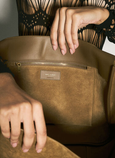 Saint Laurent Le 5 à 7 Bea Suede Shoulder Bag Brown sla0258029