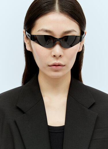 Gucci マスクシェイプフレームサングラス ブラック gus0255003