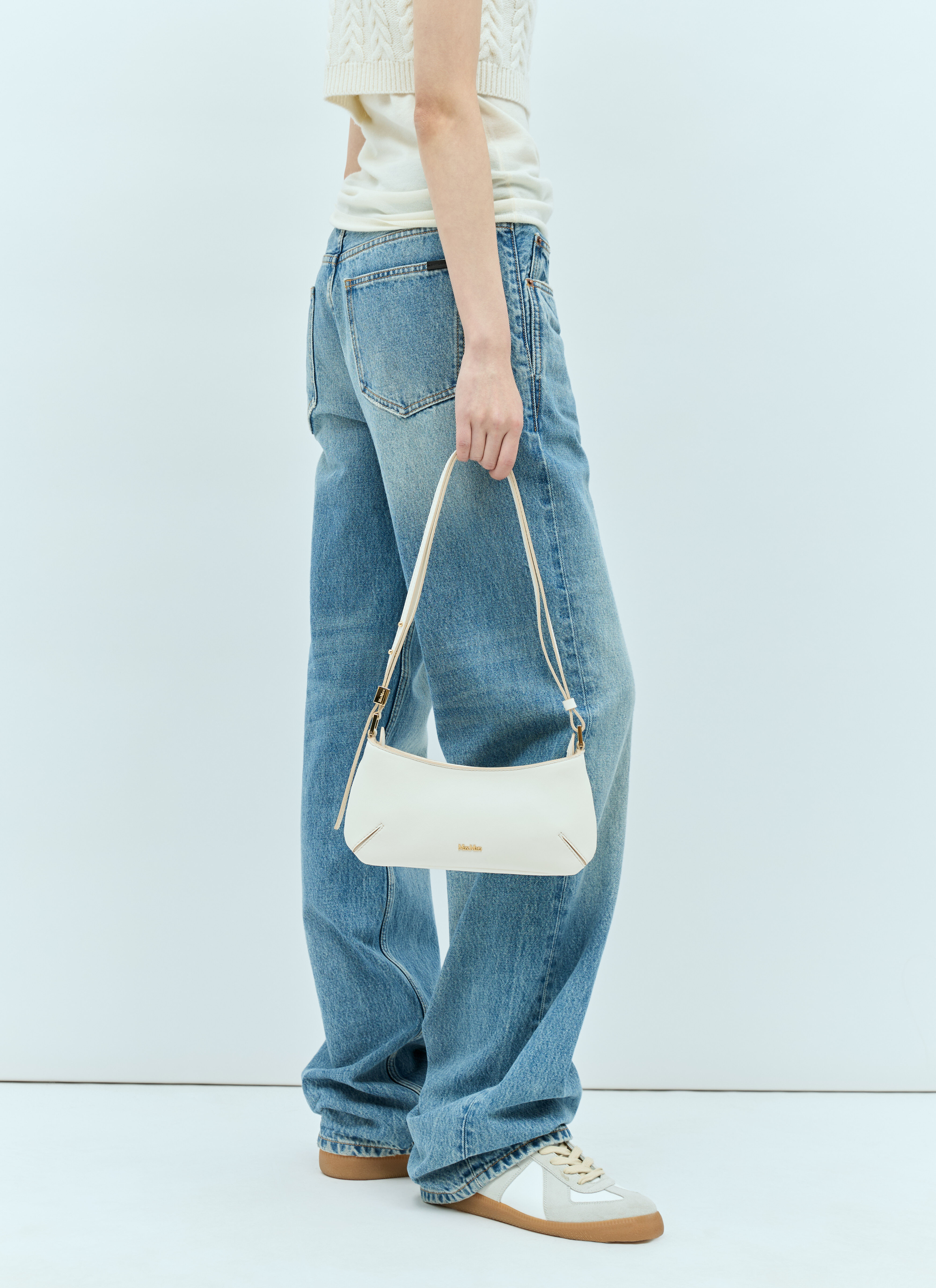 Max Mara Women s Leather Daisy Baguette Shoulder Bag in White LN CC