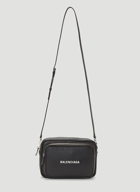 Balenciaga Everyday Leather Crossbody Bag Black bal0143082