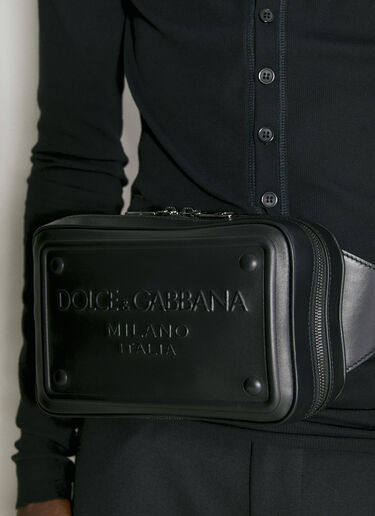 Dolce & Gabbana 凸纹徽标皮革斜挎包  黑色 dol0153013