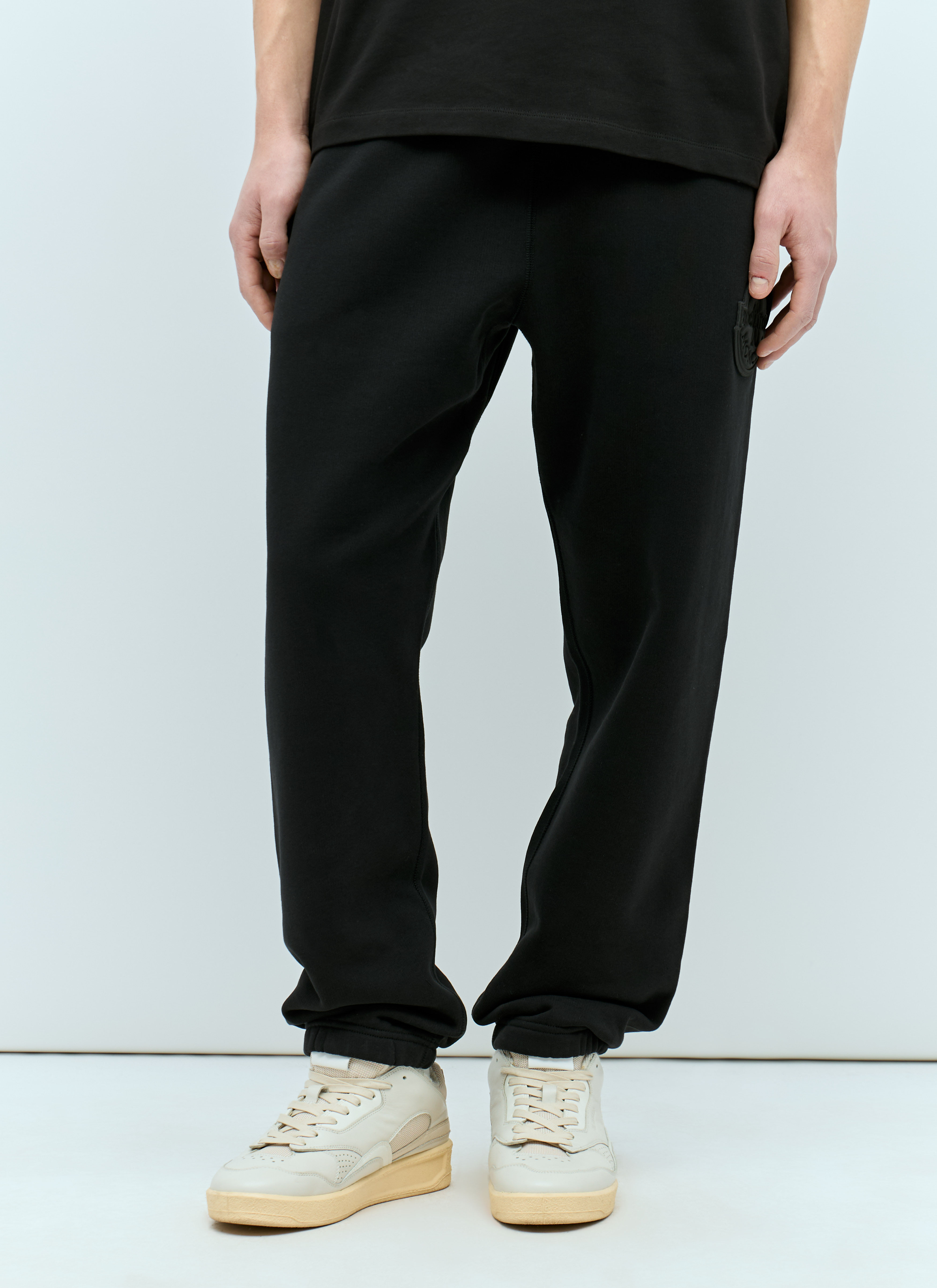 Moncler x Roc Nation designed by Jay-Z 徽标贴饰运动裤 黑色 mrn0156002