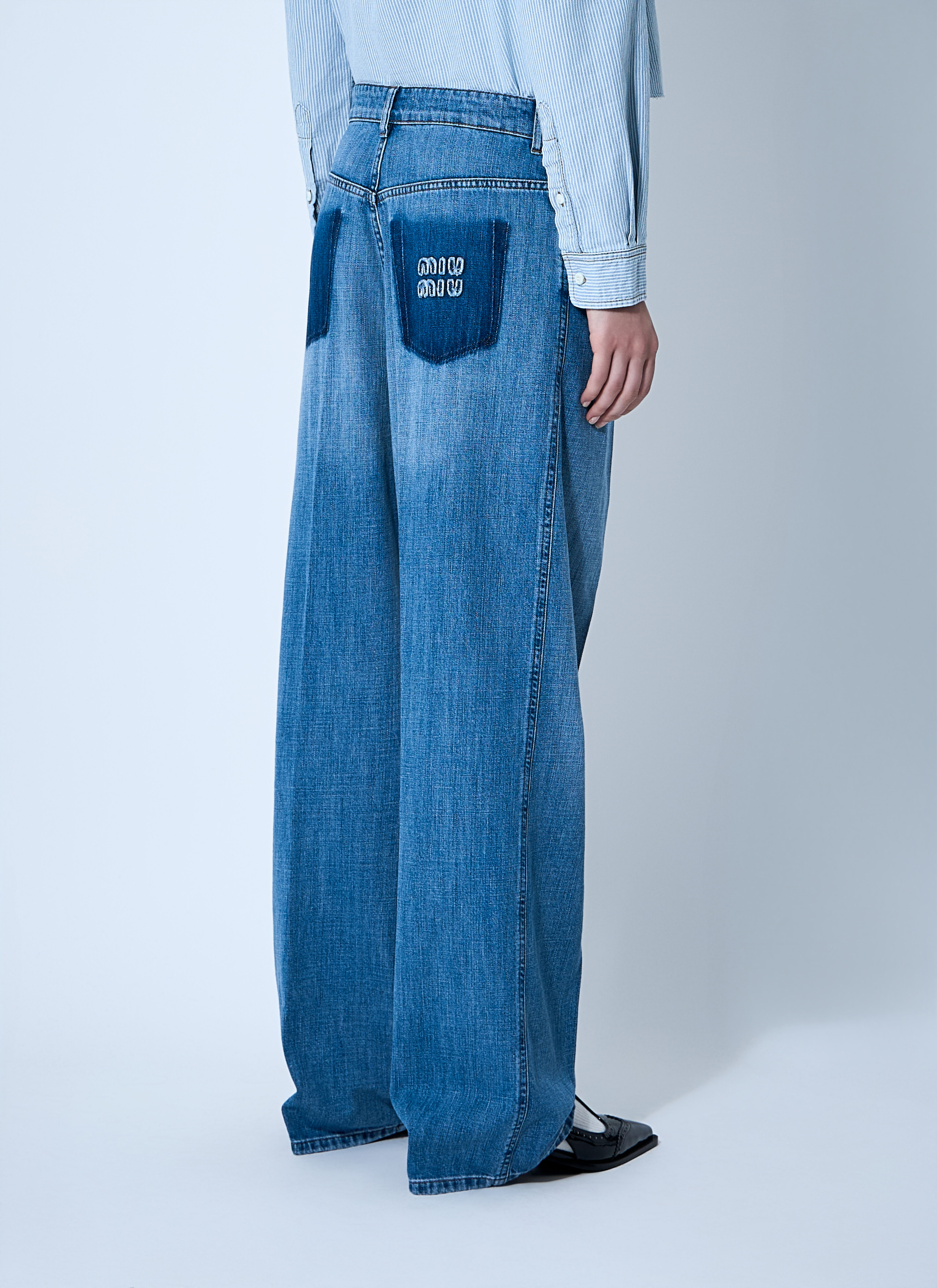 Miu Miu Logo Motif Jeans in Denim für Damen | LN-CC®