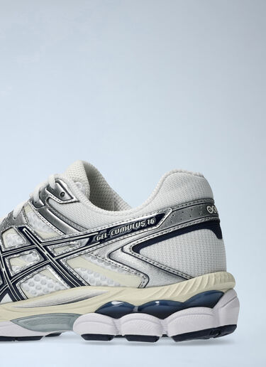 LN-CC® - Asics: Gel-Cumulus 16 Sneakers - White Asics Gel-Cumulus 16 Sneakers White asi0366024
