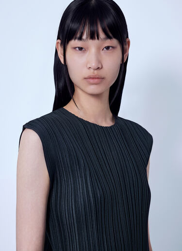 LN-CC® - Pleats Please Issey Miyake: Mellow Pleats Top - Black Pleats Please Issey Miyake Mellow Pleats Top Black plp0266030