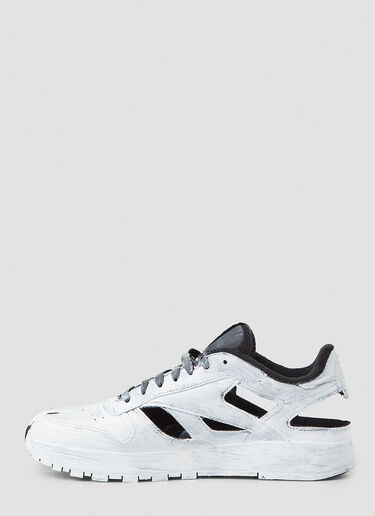 Maison Margiela x Reebok Décortiqué Tabi Bianchetto Classic Sneakers White rmm0148004