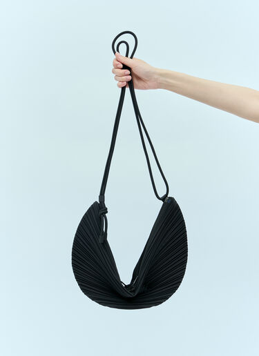 Pleats Please Issey Miyake Leaf Pleats Bag Black plp0254004