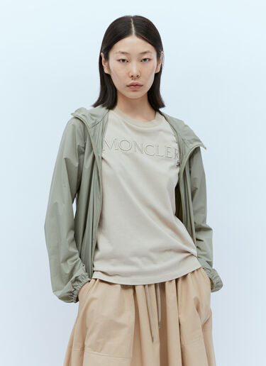 Moncler Logo Embroidery T-Shirt Beige mon0256020