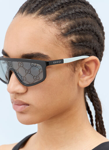 Gucci Mask Shape Sunglasses Black gus0357004