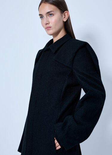 LN-CC® - Yohji Yamamoto: Shrink Serge Paneled Shoulder Long Coat - Black Yohji Yamamoto Shrink Serge Paneled Shoulder Long Coat Black yoy0263001