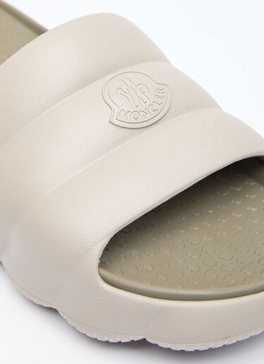 Moncler Lilo Logo Patch Slides Beige mon0156032