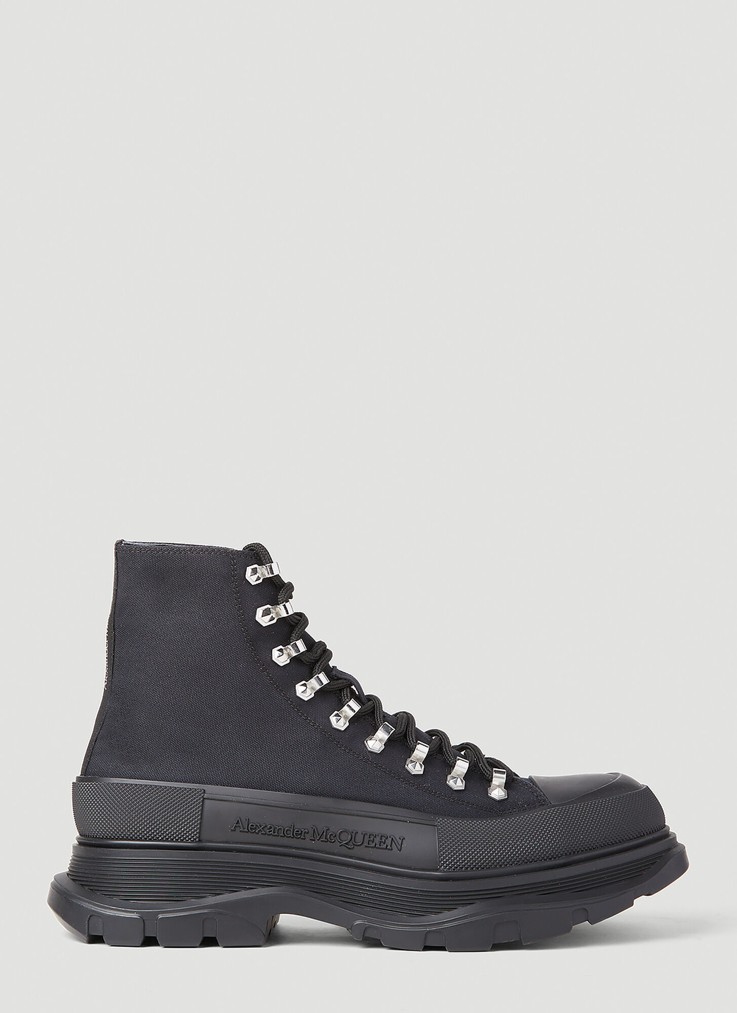 Alexander Mcqueen Tread Slick Boots In Black