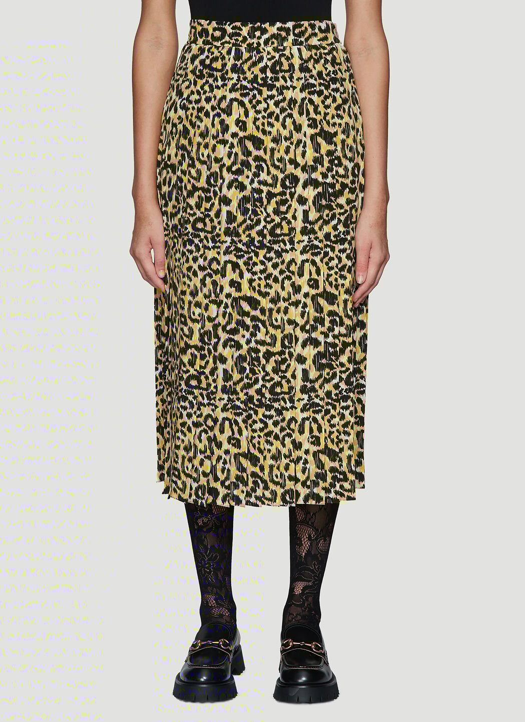 Gucci Women s Leopard Print Silk Skirt in Yellow LN CC