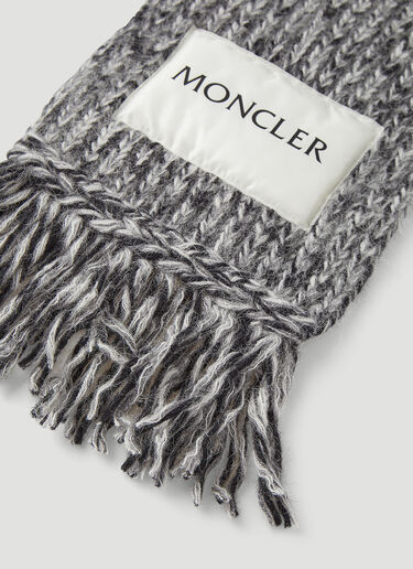 Moncler Knit Logo Scarf  Grey mon0246036