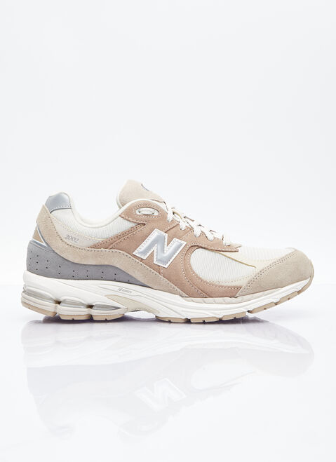 Comme des Garçons Homme x New Balance 2002R Sneakers White cgn0154002