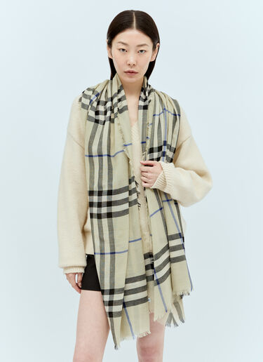 Burberry Check Wool Scarf Beige bur0256015