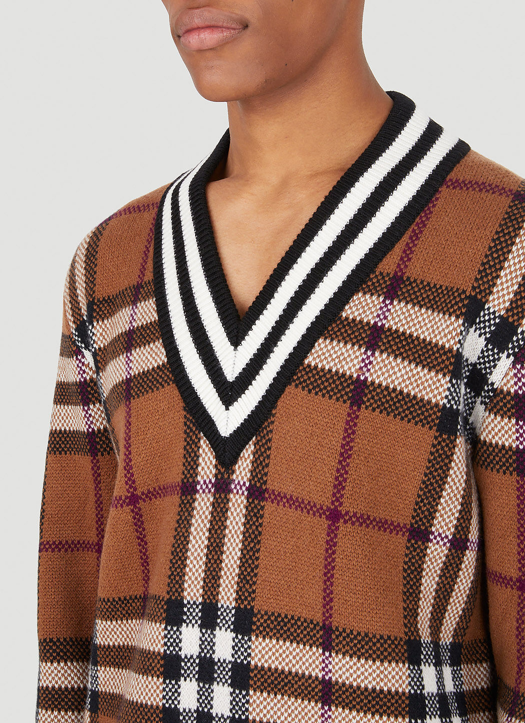 Burberry Check Cashmere V Neck Sweater in Brown LN CC