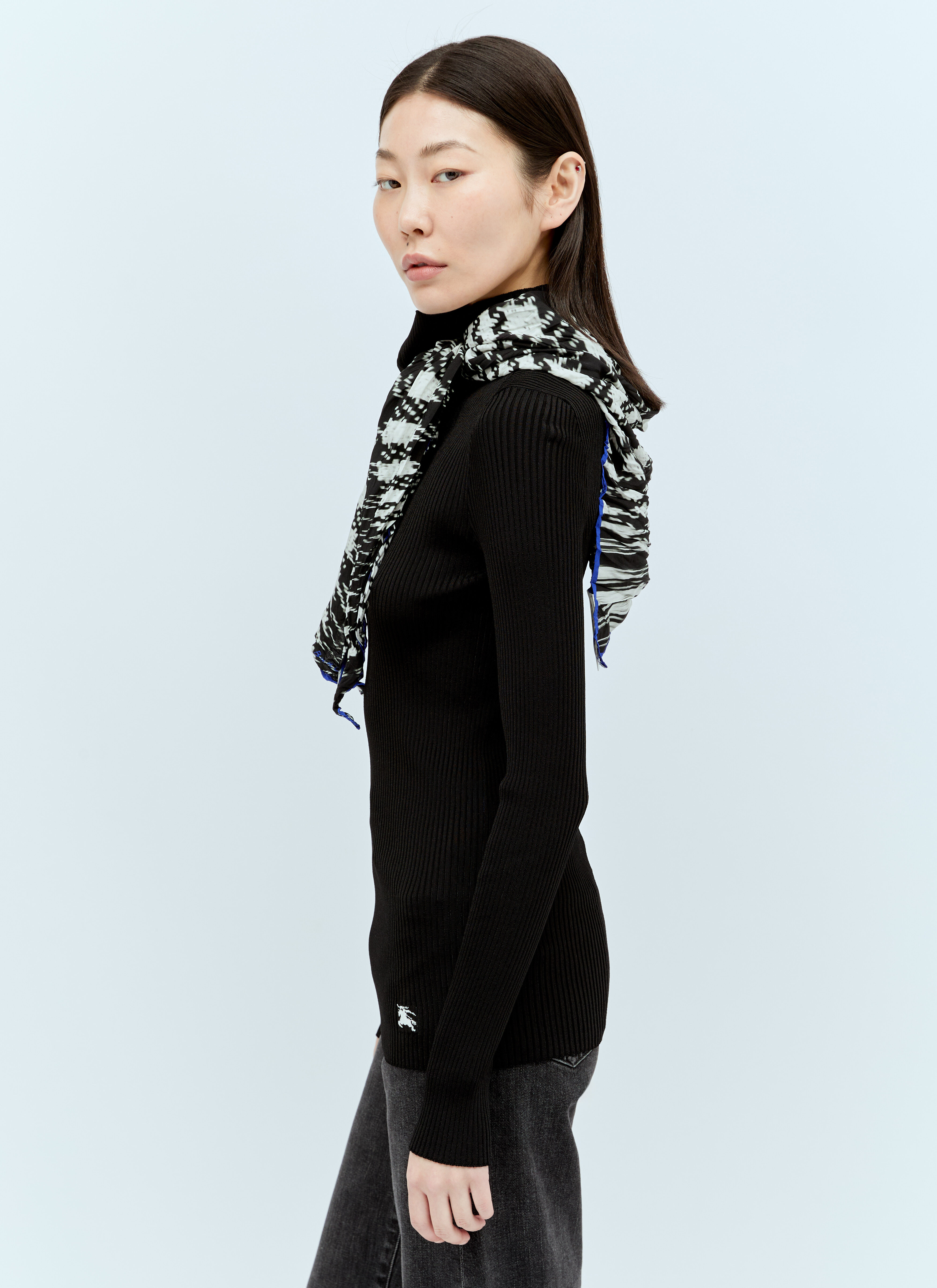Burberry Women s Scarf Rib Knit Sweater in Black LN CC