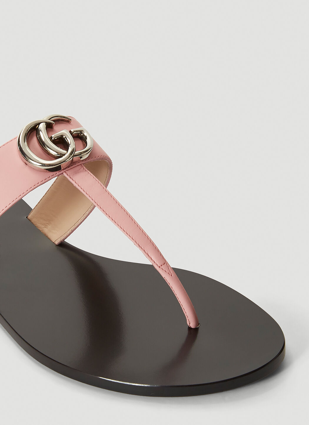 Pink gucci thong best sale sandals