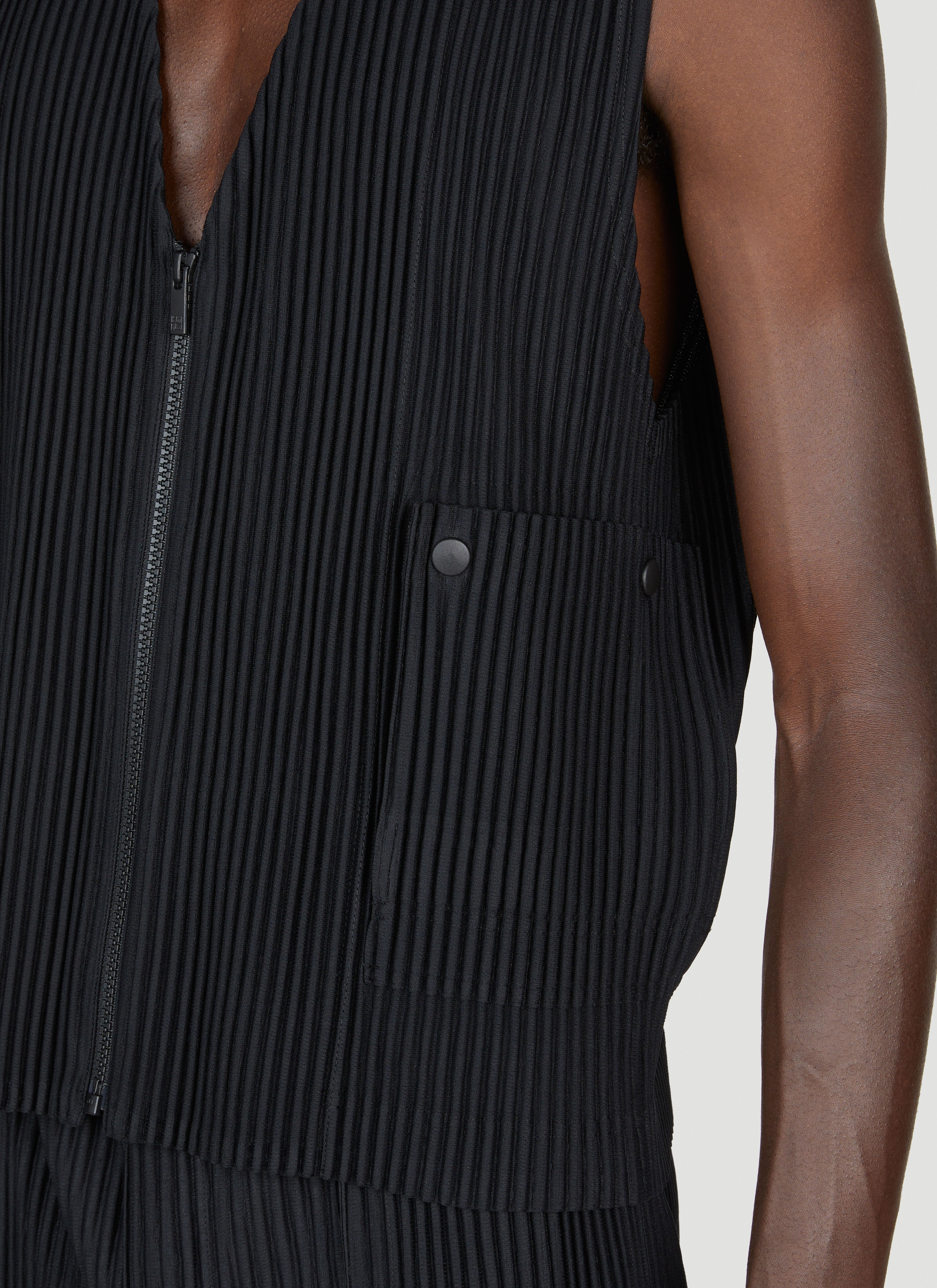 Homme Plissé Issey Miyake Men's' Pleated Zip Up Vest in Black | LN-CC®
