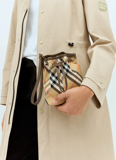 Burberry 格纹抽绳手包 米 bur0257028