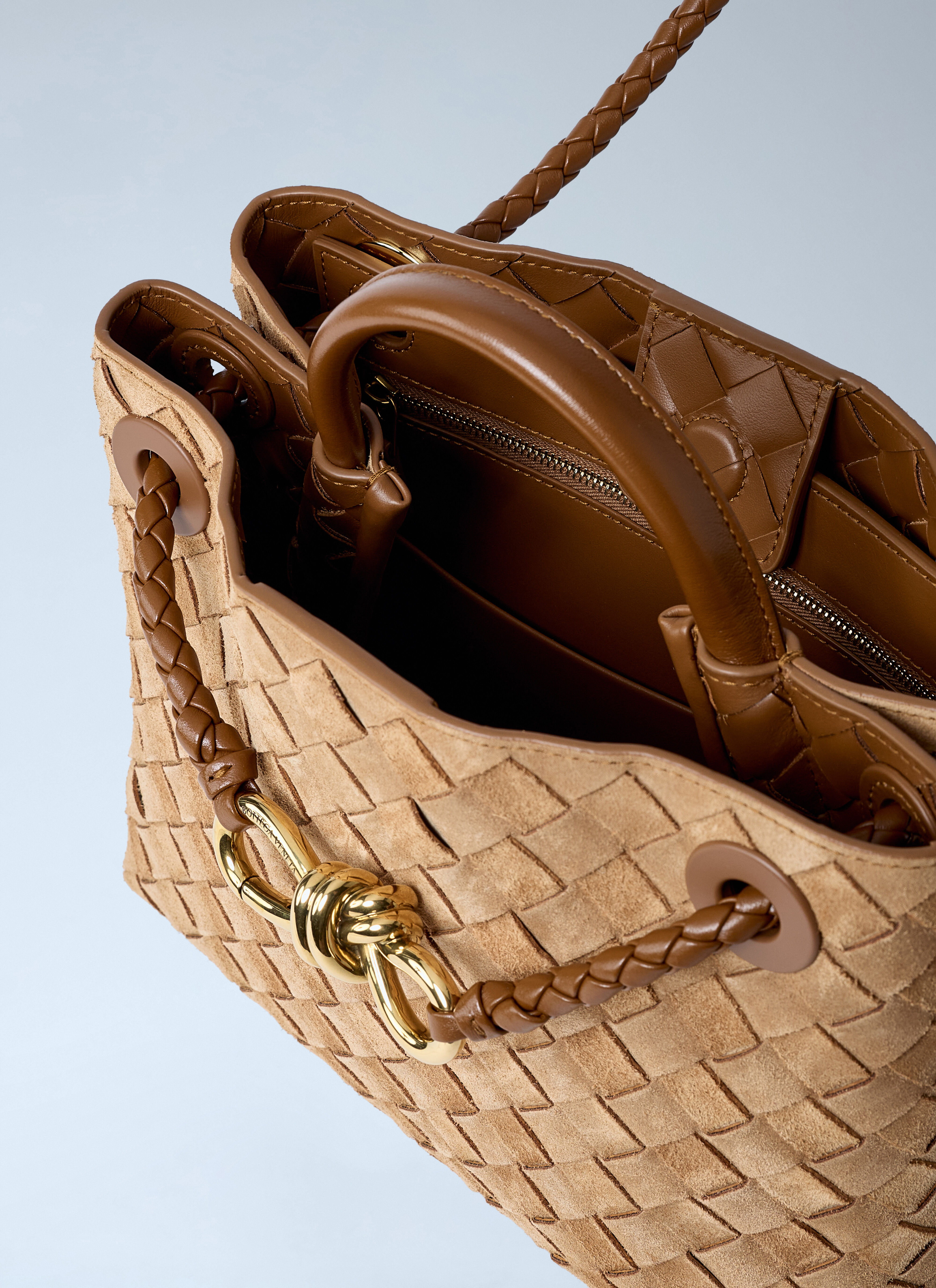 Bottega Veneta Women's' Small Andiamo Handbag in Camel | LN-CC®