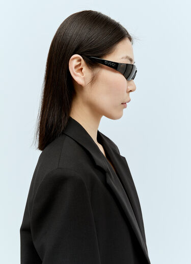 Gucci マスクシェイプフレームサングラス ブラック gus0255003