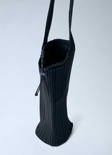 LN-CC® - Pleats Please Issey Miyake: Pleats Swan Bag - Black Pleats Please Issey Miyake Pleats Swan Bag Black plp0266023