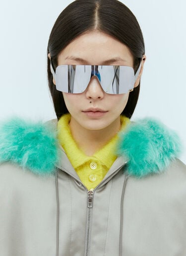 Gucci Mask-Shaped Frame Sunglasses Grey gus0254014