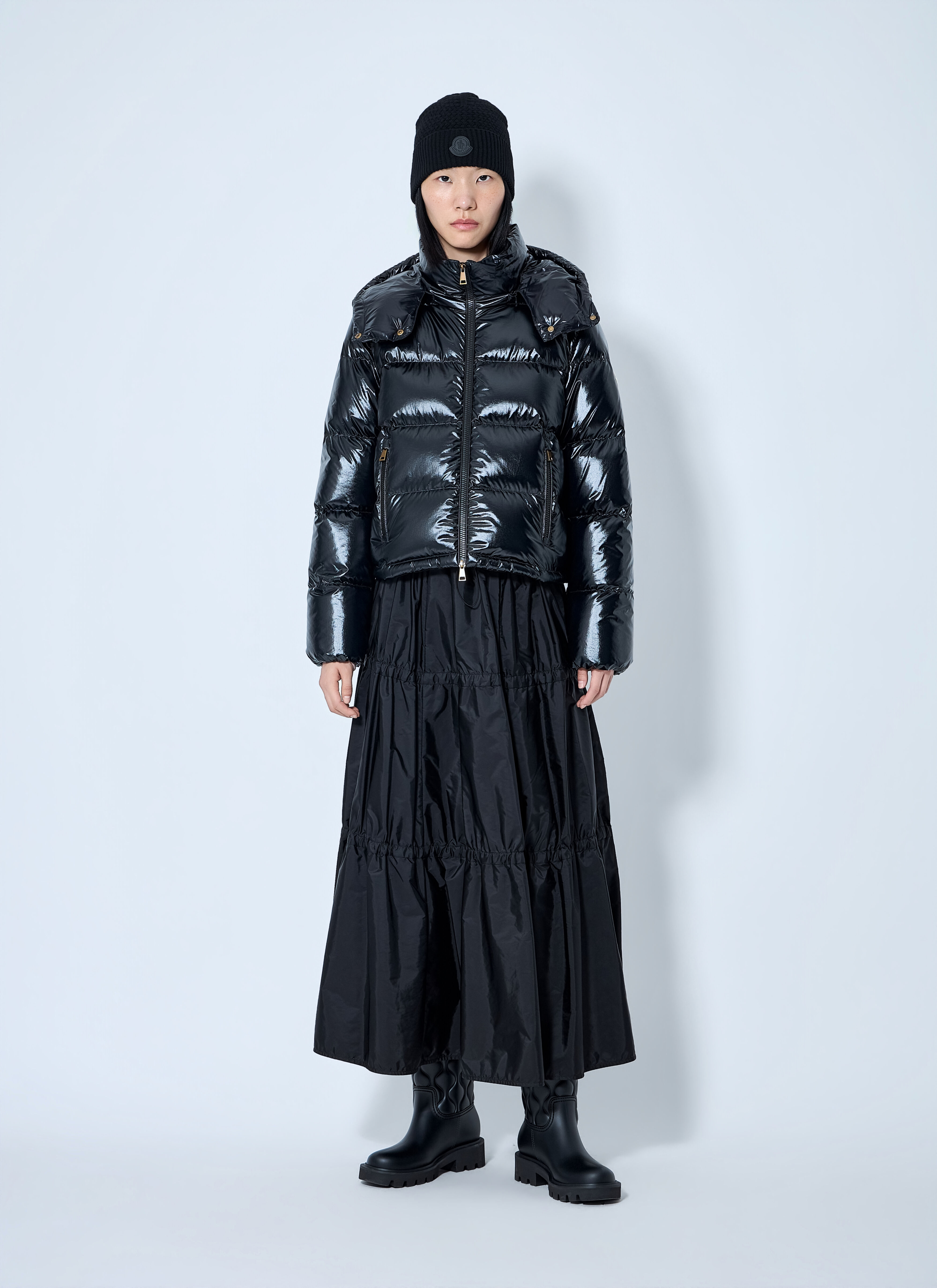 Moncler Women's' Puffer Jacket with Drawstring Hood in Black | LN-CC®