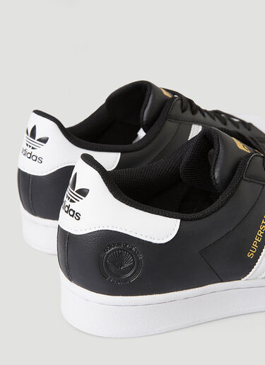 adidas Superstar 人造皮革运动鞋 黑色 adi0346008