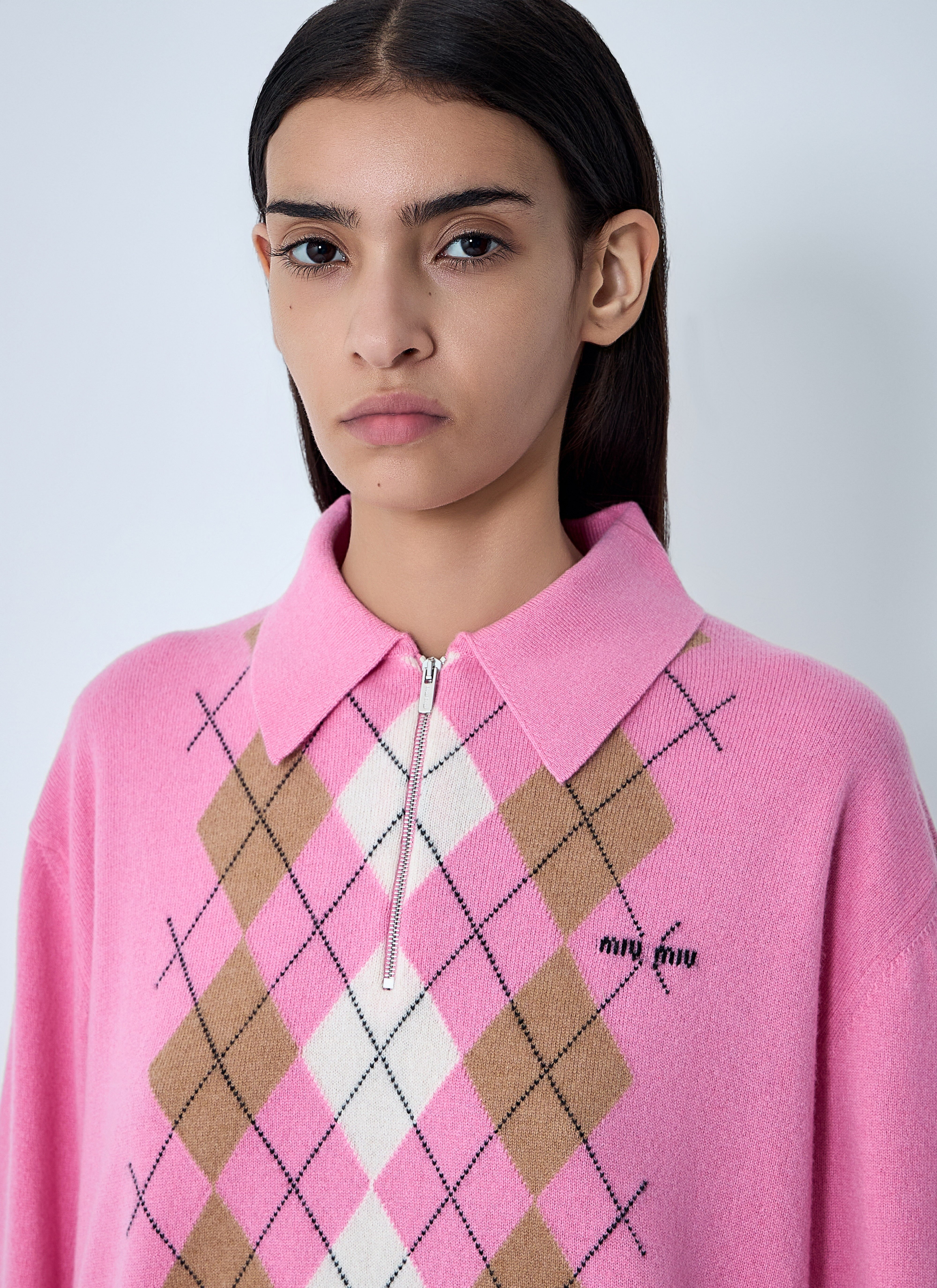 MIU MIU バーガンディ Vネック長袖Tシャツ MIU MIU（Tシャツ(長袖/七分)）のフリマアイテム一覧