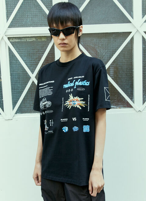 Space Available Plants Vs Plastic T-Shirt Black spa0354009