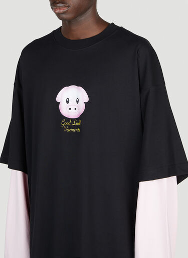 Vetements 럭키 피그 레이어드 롱 슬리브 티셔츠 블랙 vet0154010