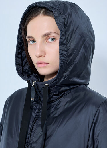 LN-CC® - Max Mara: Hooded Puffer Jacket - Black Max Mara Hooded Puffer Jacket Black max0265309
