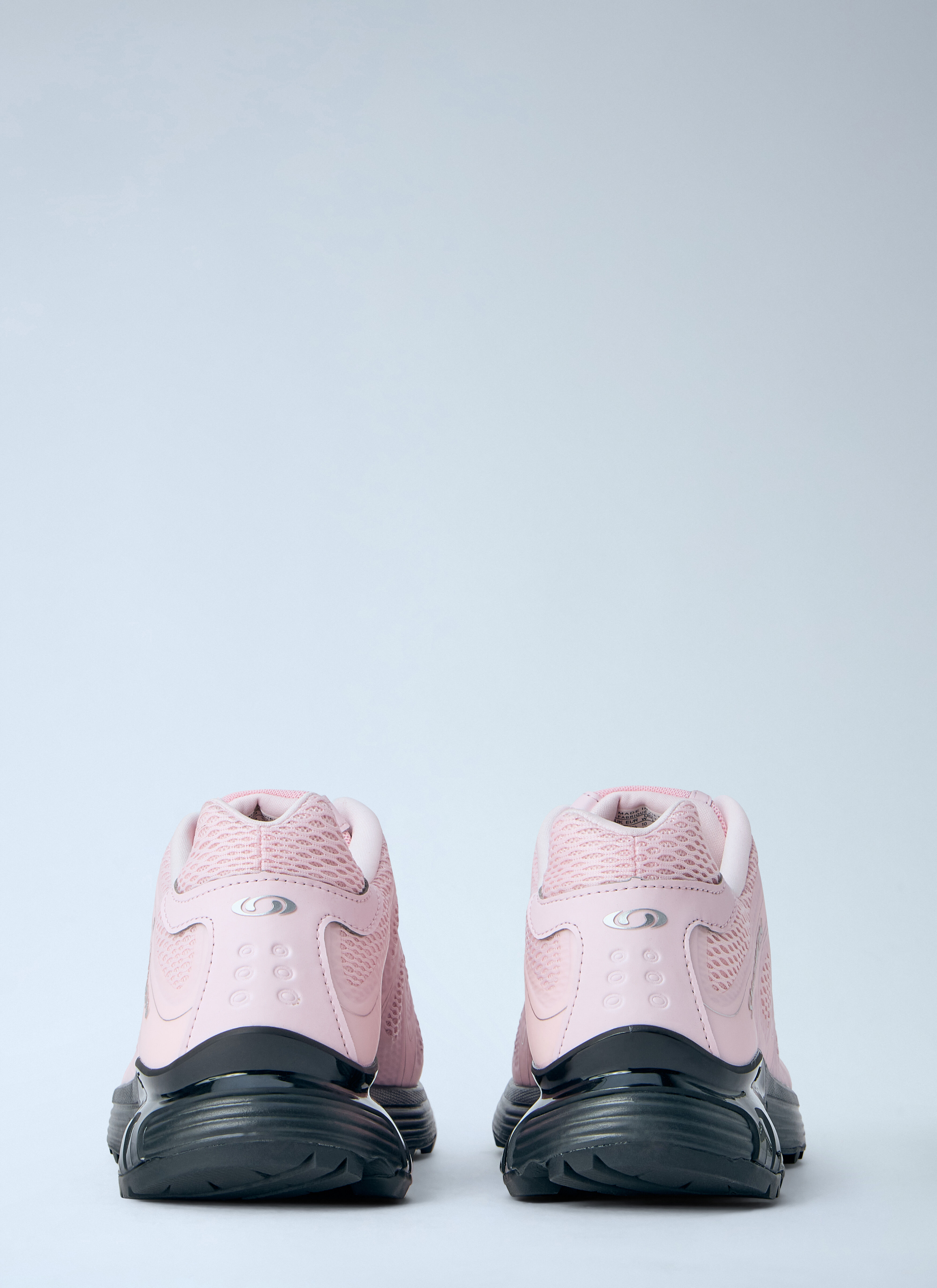 Salomon XT Whisper Void Sneakers in Pink | LN-CC®