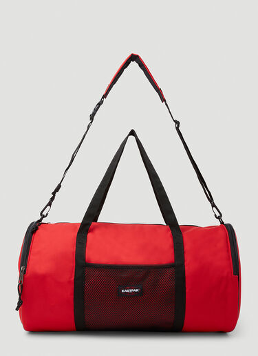 ラージ ダッフル ウィークエンド バッグ Eastpak x Telfar ラージ ダッフル ウィークエンド バッグ レッド est0353021