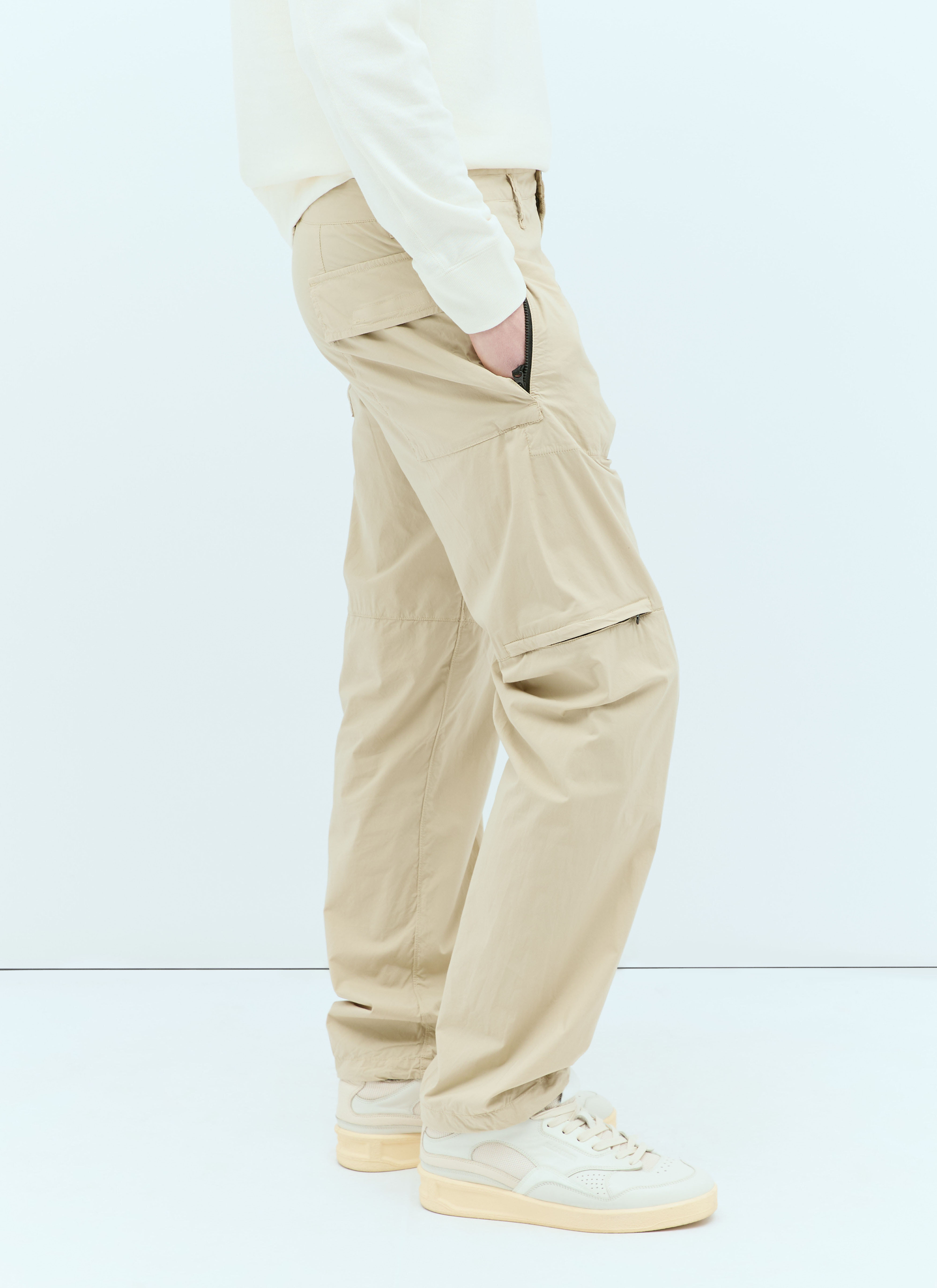 Stone island badge logo cargo pant deals