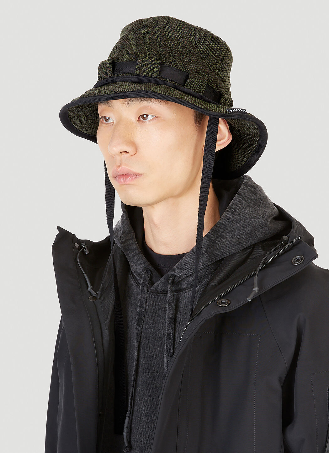 Drawstring top bucket hat