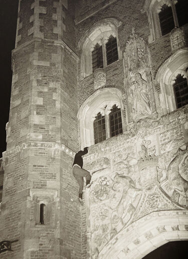 Books The Night Climbers of Cambridge Black don0590109