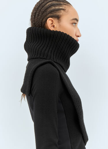Moncler Grenoble Logo Patch Neckwarmer Black mog0258014