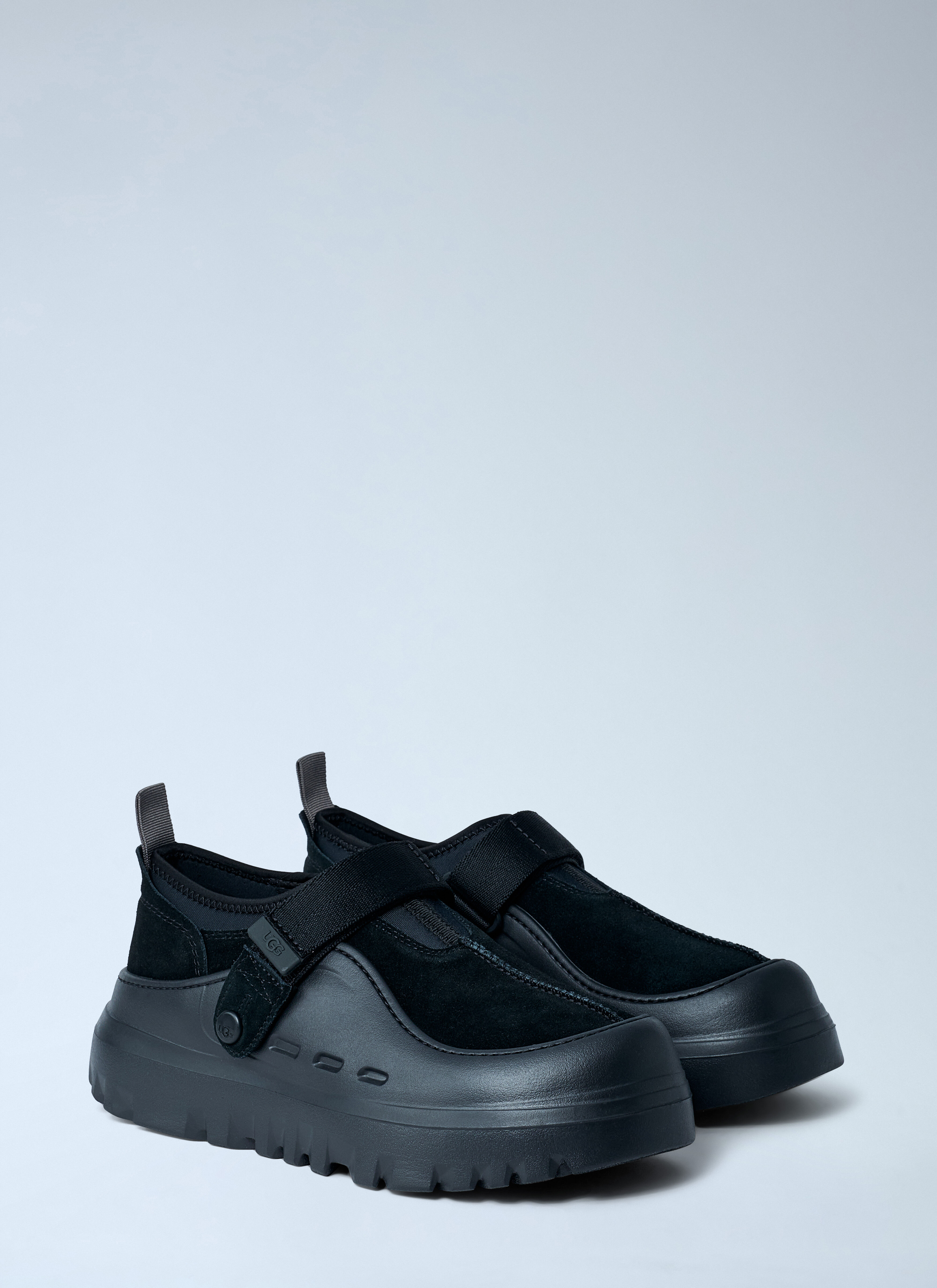 UGG Men's' PeakMod Lowcut Sneakers in Black | LN-CC®