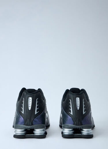 LN-CC® - Nike: Shox R4 Sneakers - Black Nike Shox R4 Sneakers Black nik0164008