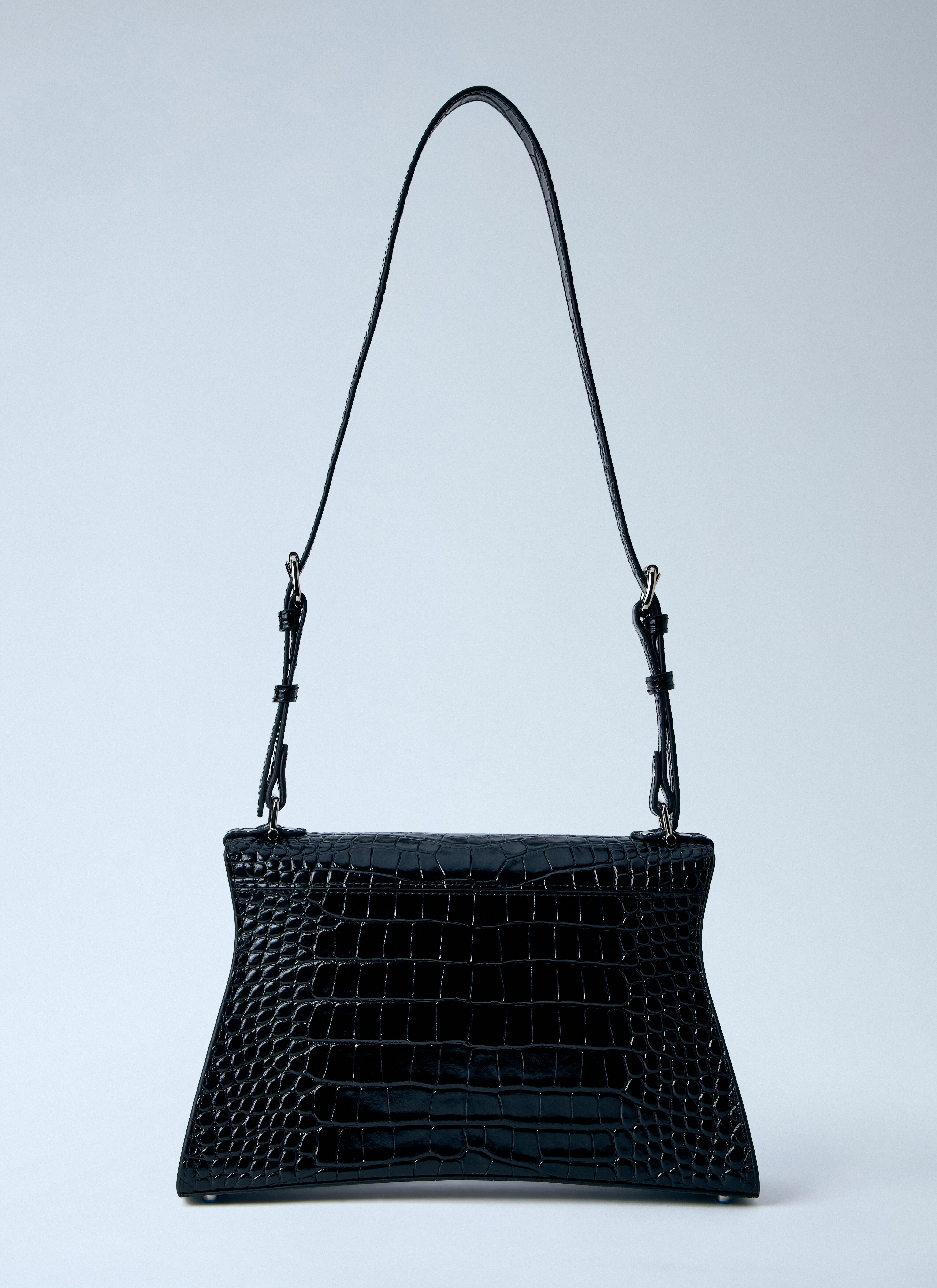 Vivienne Westwood Women's' Bianca Medium Shoulder Bag in Black